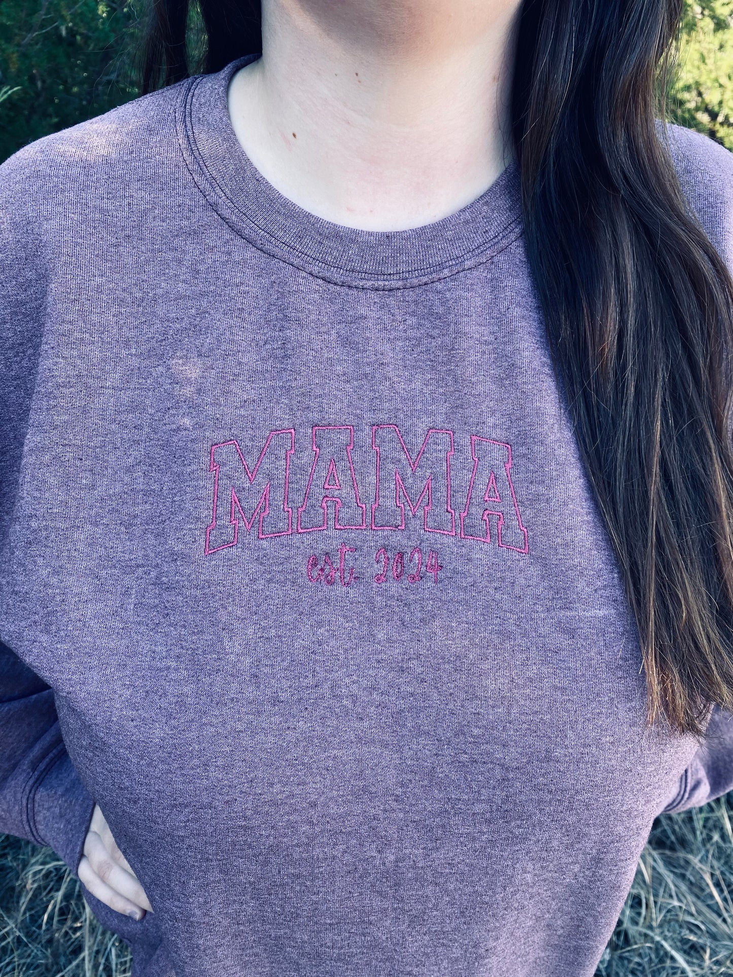 MAMA Crewneck