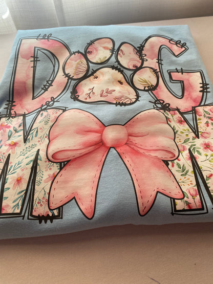 Dog Mom Graphic T-Shirt