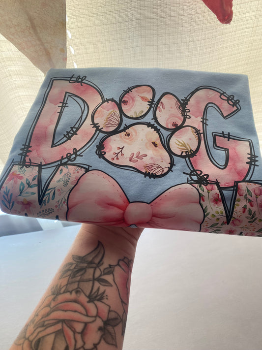 Dog Mom Graphic T-Shirt